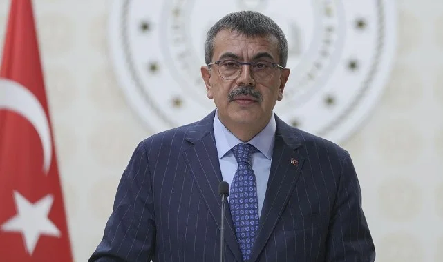 Ara Tatil Kaldırılacak mı? Bakan Tekin Açıkladı