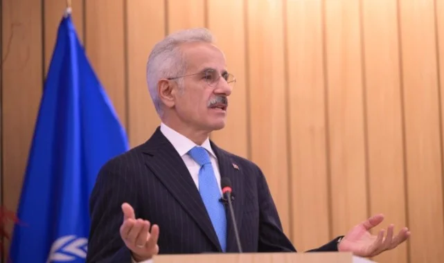 Bakan Uraloğlu: Çocukları Zararlı Dijital İçeriklerden Korumak İçin Yeni Düzenleme Geliyor