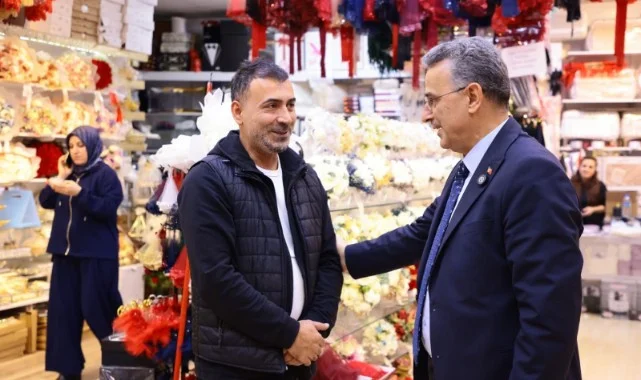 Başkan Kurnaz: “Esnafın Kapısını Çalıyor, Gönüllere Dokunuyoruz”