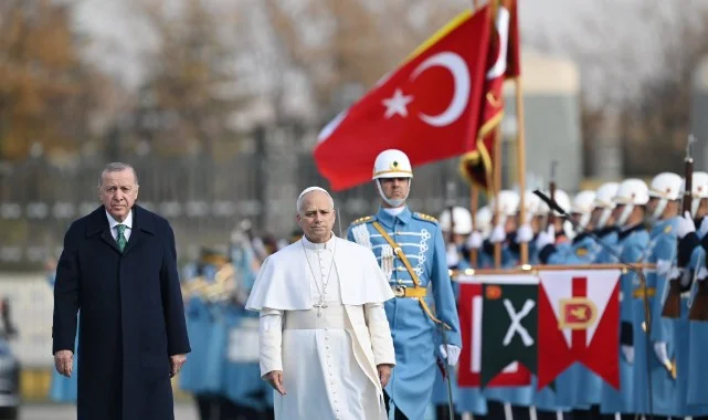 Cumhurbaşkanı Erdoğan, Papa 14. Leo’yu Resmi Törenle Karşıladı