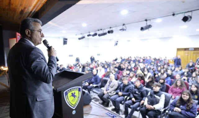 ‘Karagöz’ Üniversiteli ve Liseli Gençlerle Buluştu
