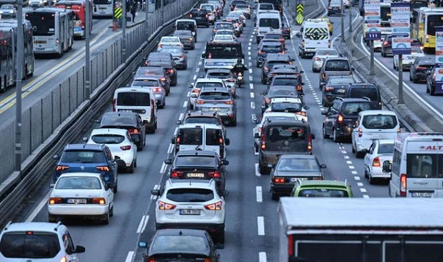 Motorlu Taşıtlar 2024’te 383 Milyar Kilometre Yol Yaptı