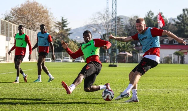 Samsunspor, Galatasaray Maçı Hazırlıklarını Tamamladı