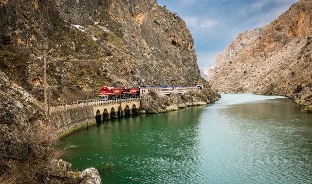 Turistik Doğu Ekspresi Kış Sezonuna Hazırlanıyor: Fiyatlar Açıklandı
