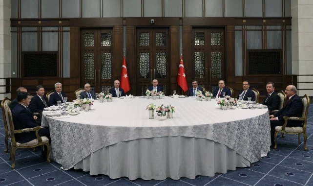 Cumhurbaşkanı Erdoğan, Devletin Üç Erkini Temsil Eden İsimlerle Bir Araya Geldi
