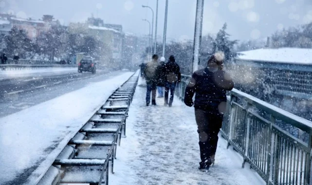 Meteoroloji’den 63 İl İçin Sarı Kodlu Uyarı: Yağış, Fırtına ve Kar Geliyor