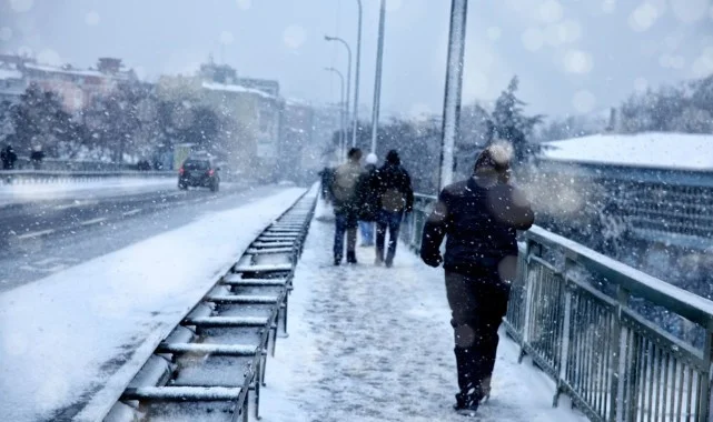 10 İl İçin Sarı Kodlu Meteorolojik Uyarı: Sağanak, Fırtına ve Kar Bekleniyor