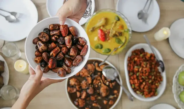 Ramazan’da Sağlıklı Beslenmenin Püf Noktaları: Uzmandan Sahur ve İftar Uyarıları