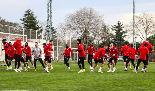 Samsunspor, Trabzonspor Maçı Öncesi Son Antrenmanını Tamamladı