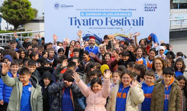 8. Samsun Uluslararası Tiyatro Festivali “İbiş İşte” Oyunu ile Başladı