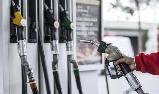 Akaryakıt Fiyatlarında Geçici Eşel Mobil Uygulaması Başladı