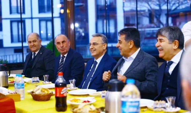 Başkan İhsan Kurnaz, İlkadım Kent Konseyi ve TÜFAD Üyeleriyle İftar Sofrasında Buluştu