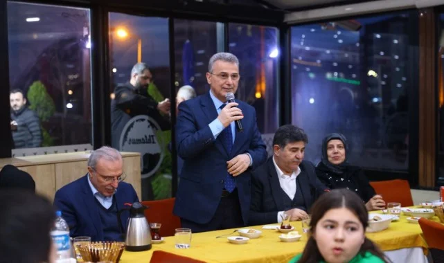 İlkadım Belediye Başkanı İhsan Kurnaz, Meclis Üyeleriyle İftar Yemeğinde Buluştu