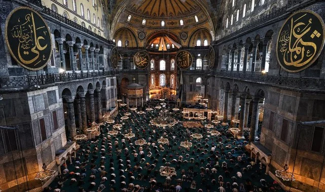 İllere Göre Bayram Namazı Saatleri Açıklandı