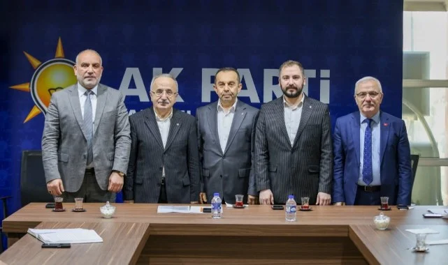 AK Parti Kadroları Büyüyor 