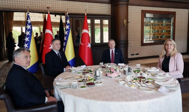Cumhurbaşkanı Erdoğan, Bosna Hersek Devlet Başkanlığı Konseyi Üyeleriyle Görüştü