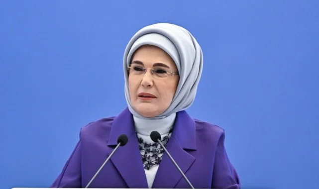 Emine Erdoğan, TOGEM-DER'in Geleneksel "Cemre Çarşısı"nın Açılışına Katıldı