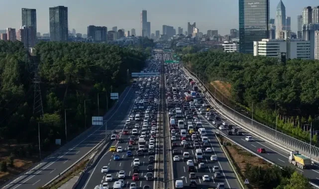 Kara Yollarında Bayram Trafiği Akıllı Sistemlerle Anlık İzlenecek