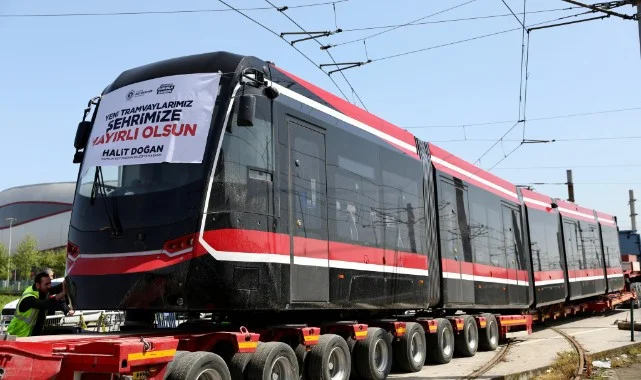 Samsun’a Yeni Tramvay Müjdesi: İlk Araç Şehre Ulaştı
