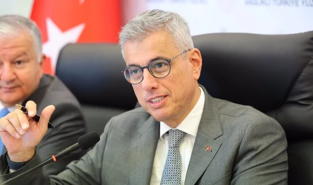 Bakan Memişoğlu: Hareketsiz Yaşam ve Yanlış Beslenme En Büyük Risklerden Biri