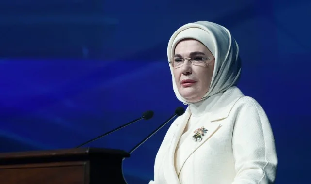 Emine Erdoğan, NATO Zirvesi'nde Lider Eşlerini Çankaya Köşkü'nde Ağırlayacak
