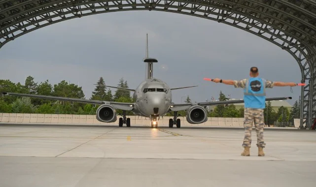 HİK Uçağı NATO Liderler Zirvesi'nde Görevini Tamamladı