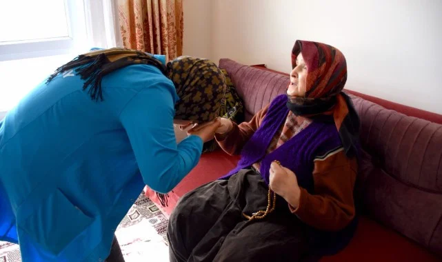 Bakan Göktaş: 6 Ayda 2 Milyonun Üzerinde Hanenin Kapısı Çalındı
