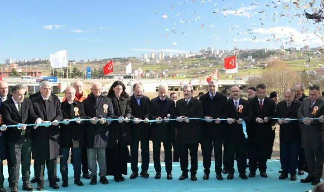 Bakan Uraloğlu’ndan Samsun’a Ulaşım Müjdeleri: Hızlı Tren ve Raylı Sistem Geliyor
