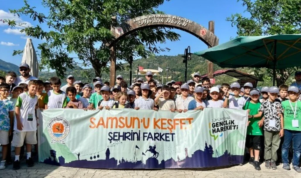 Büyükşehir ile Yüzlerce Öğrenci Samsun'u Keşfetti