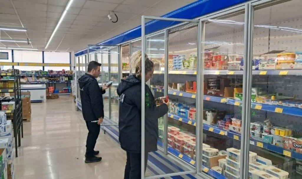 Canik Zabıtası, Ramazan'da Marketleri Yakın Takibe Aldı