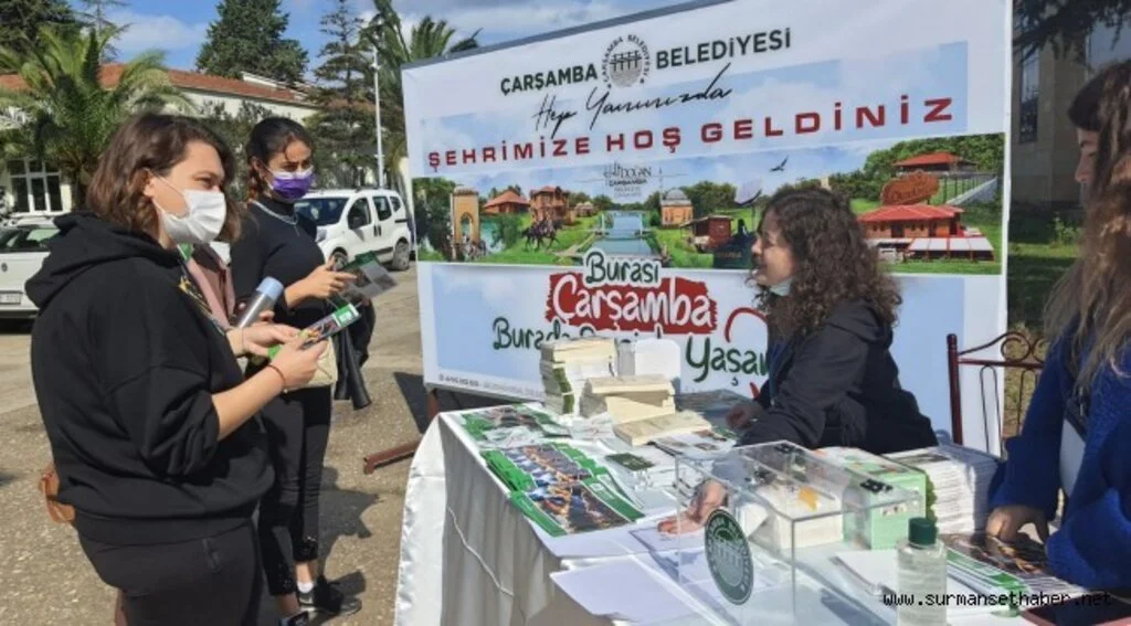 ÇARŞAMBA BELEDİYESİ’NDEN ÜNİVERSİTE ÖĞRENCİLERİNE HOŞ GELDİN KARŞILAMASI