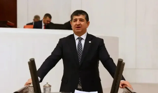 CHP PM Üyesi ve Antalya Milletvekili Cavit Arı’dan Ramazan Bayramı Mesajı