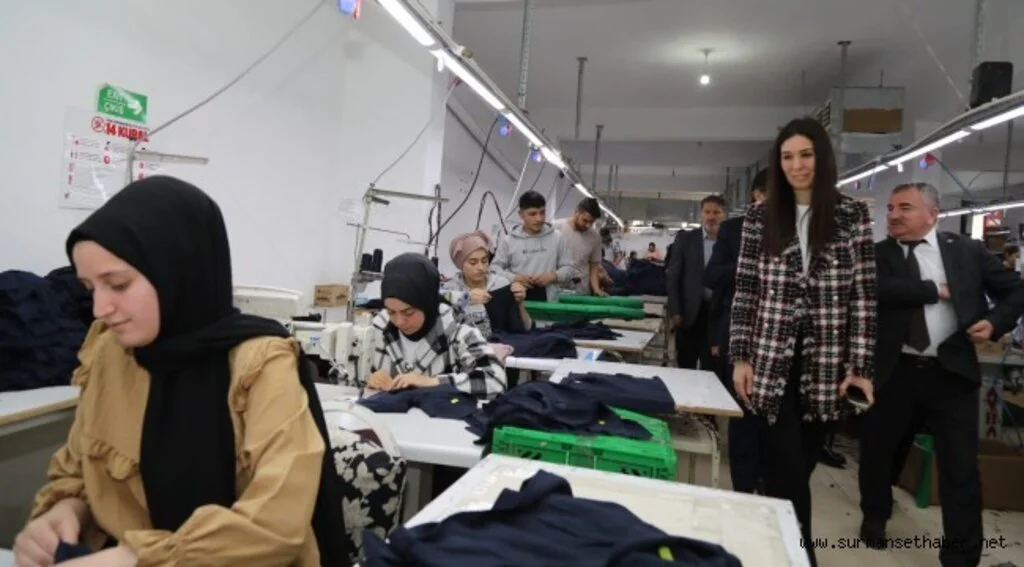 ÇİĞDEM KARAASLAN’DAN “1 MAYIS EMEK VE DAYANIŞMA GÜNÜ” MESAJI
