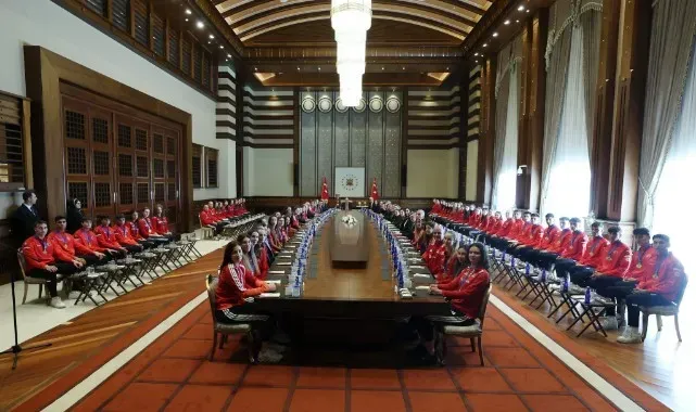 Cumhurbaşkanı Erdoğan, Filenin Sultanları'nı Kabul Etti