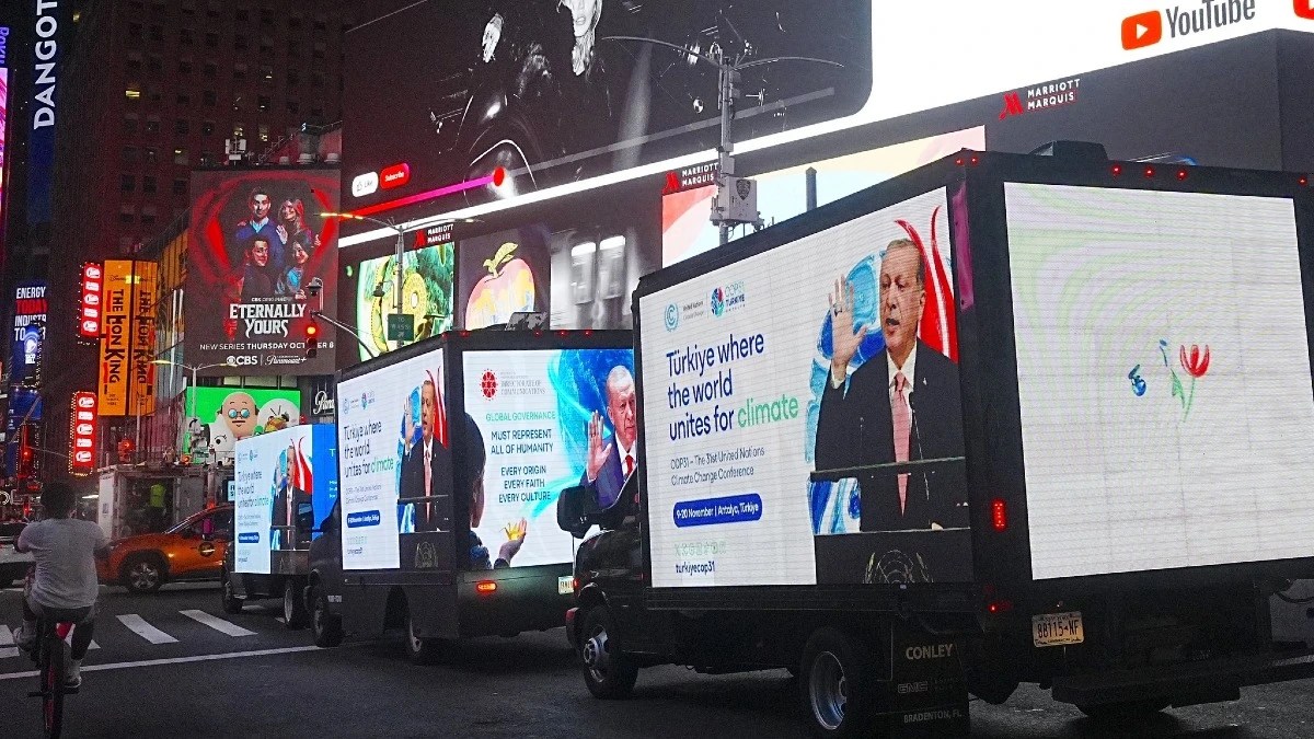 Cumhurbaşkanı Erdoğan’ın Mesajları New York’ta Dev Ekranlarda