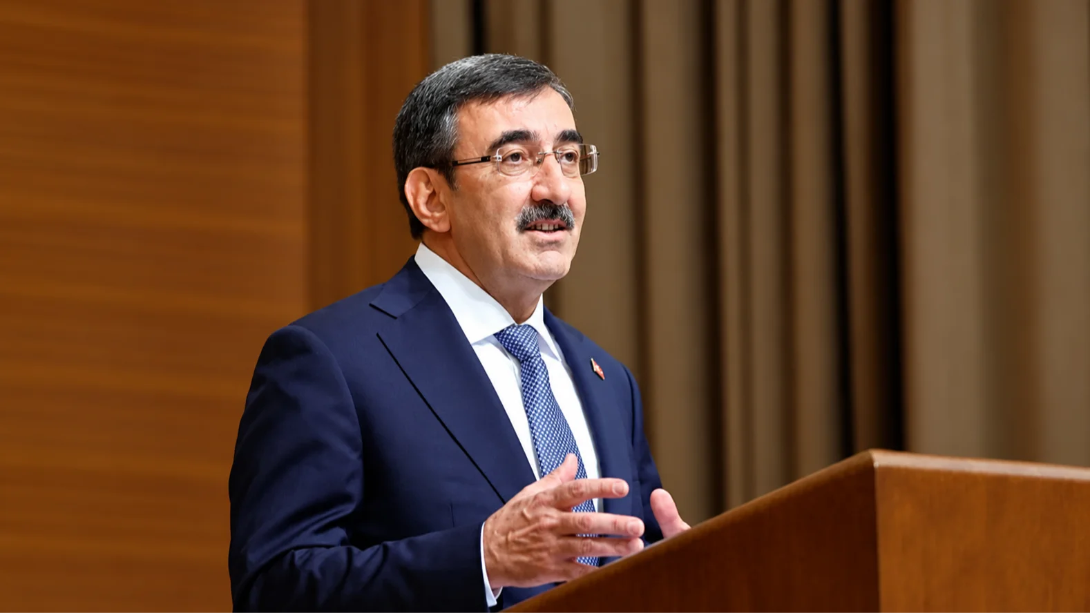 Cumhurbaşkanı Yardımcısı Yılmaz, 2027 Bütçesini Açıkladı