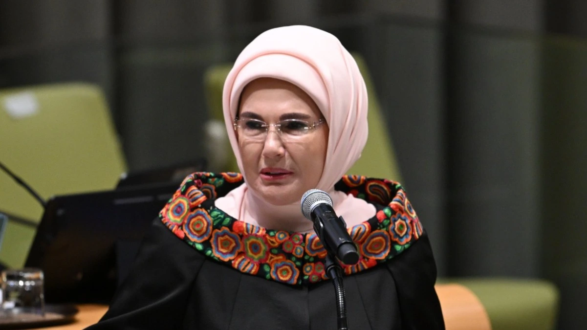 Emine Erdoğan: Birincil Meselemiz Kullan-At Kültüründen Uzaklaşmak