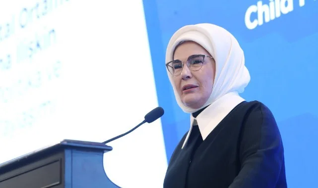 Emine Erdoğan’dan Dijital Güvenlik Vurgusu: “Çocuk Dostu Tasarım Zorunluluktur”