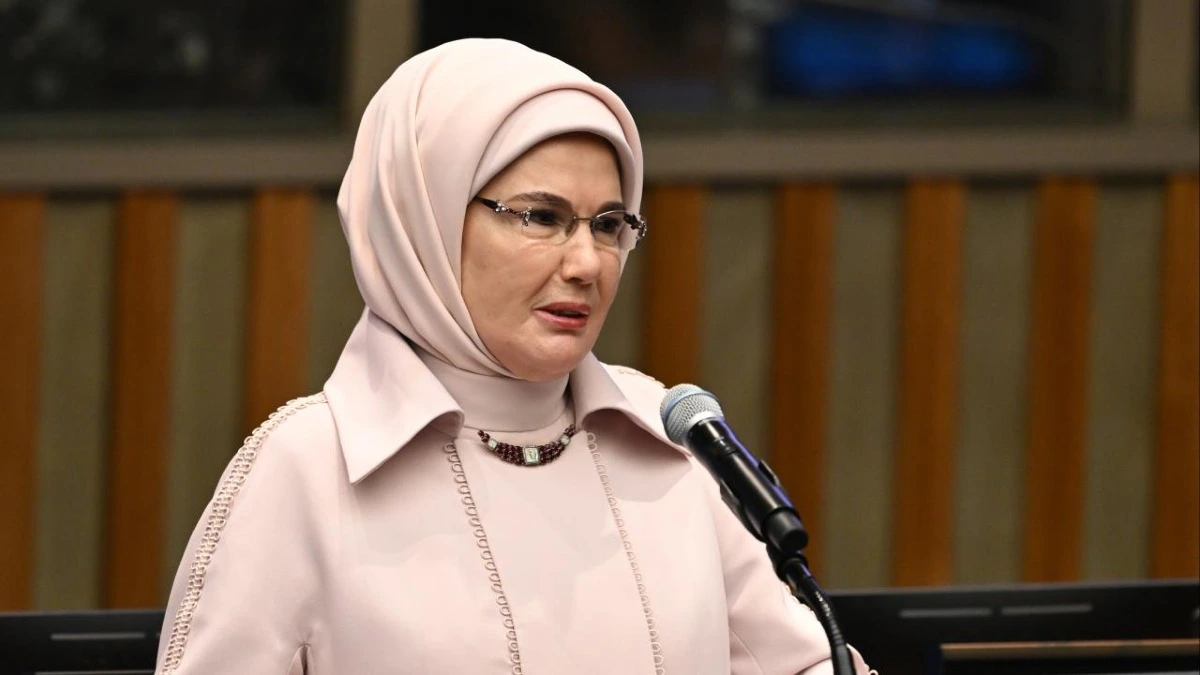 Emine Erdoğan'dan "Dünya Yaşlılar Günü" Mesajı