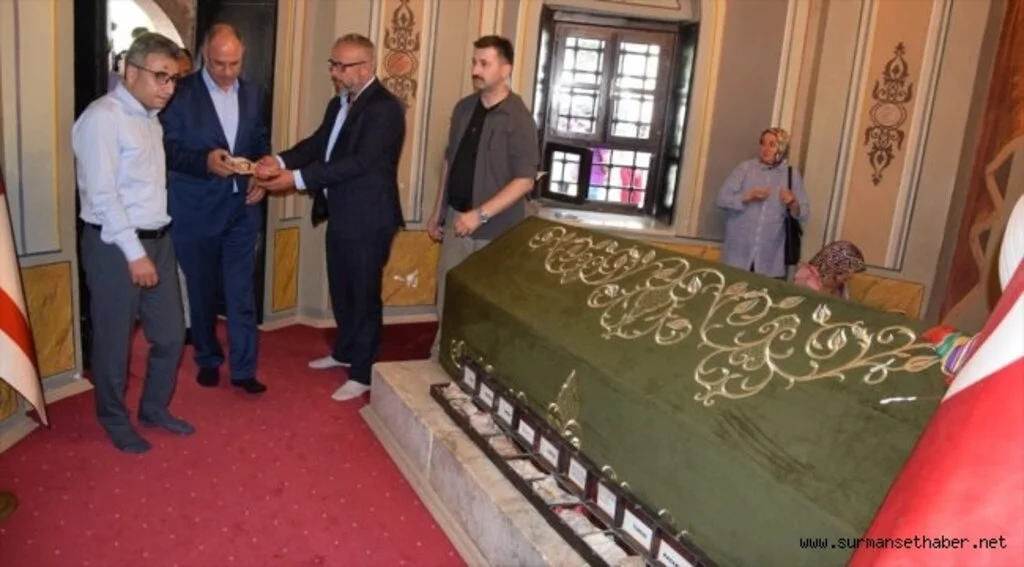 Ertuğrul Gazi türbesine Mescid-i Aksa toprağı