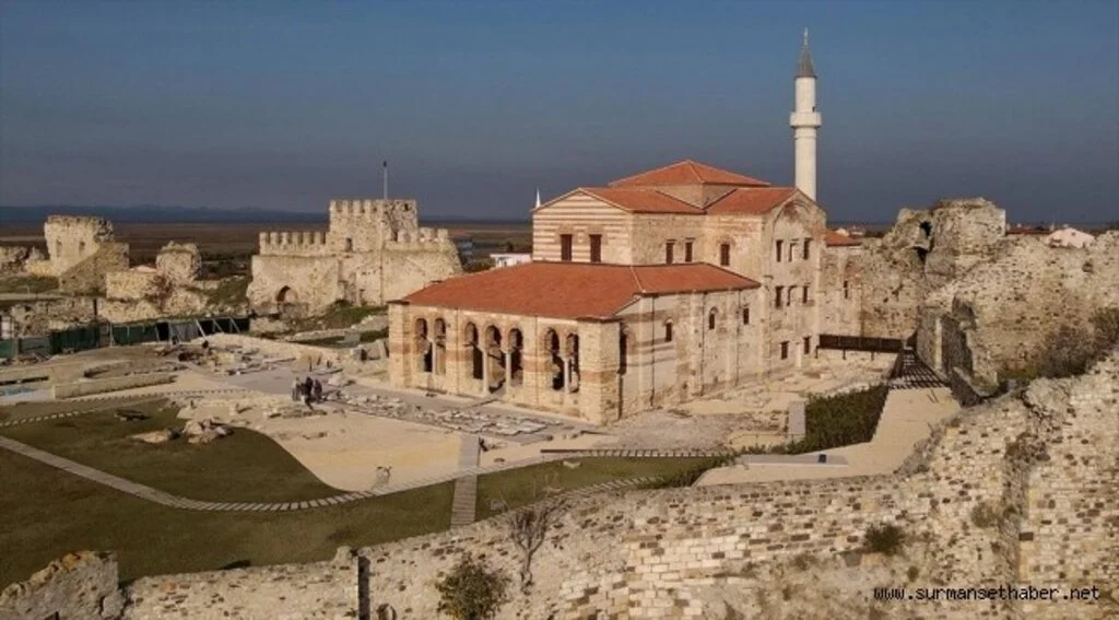 Fatih'in yadigarı cami 56 yıl sonra cemaatine kavuşacak