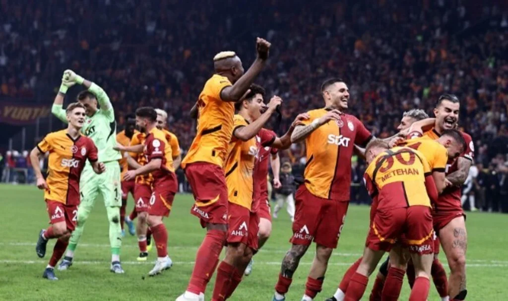 Galatasaray, Beşiktaş’ı devirdi puan farkını arttırdı: Galatasaray, zirvede tek kaldı