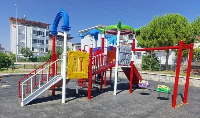 İlkadım’ın Parklarına Kırmızı Beyaz Dokunuş
