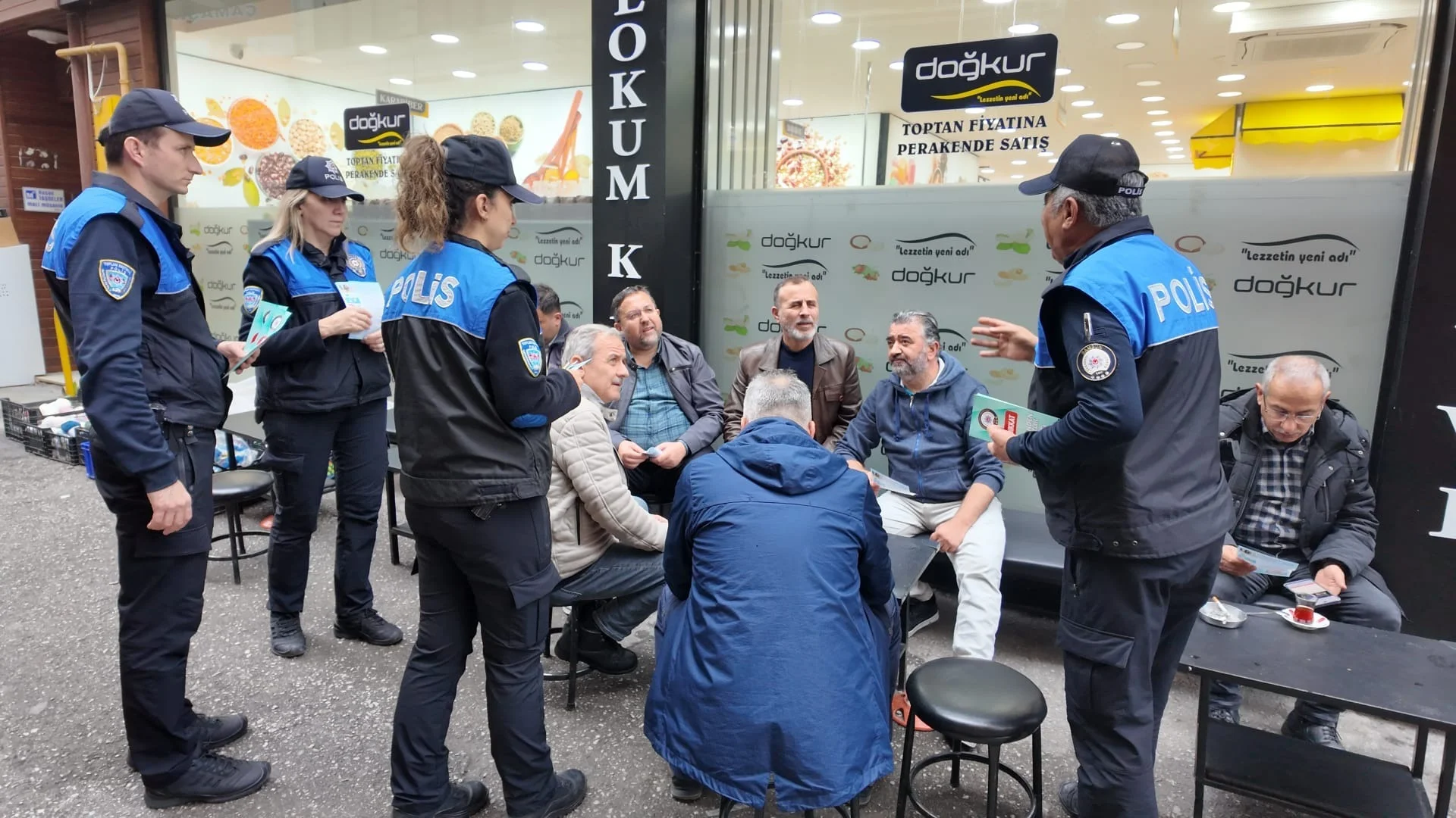 İlkadım’da 92 Esnaf Ziyaret Edildi, 288 Vatandaş Bilgilendirildi