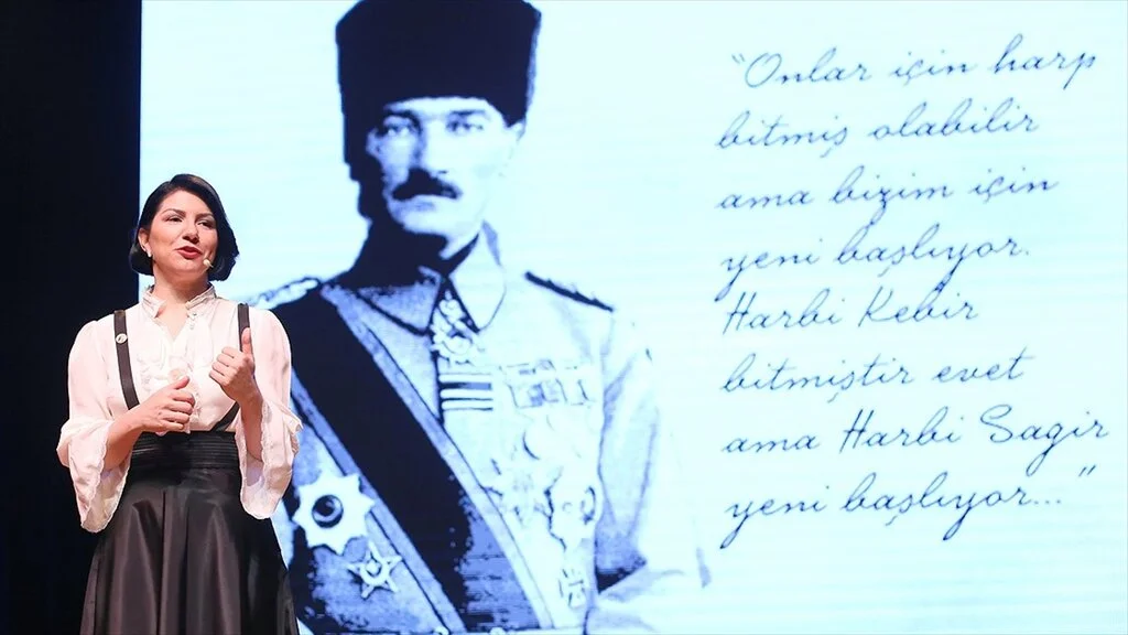 'Kemal' müzikali 19 Mayıs 1919 için turnede