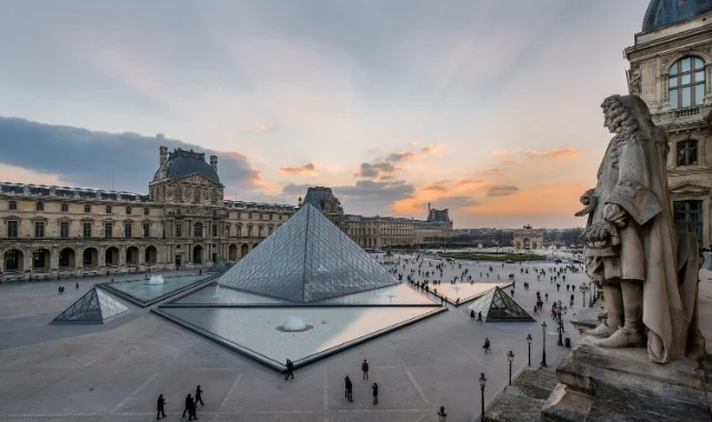 Louvre’daki 88 Milyon Euroluk Soygunda Gözaltı Sayısı Artıyor