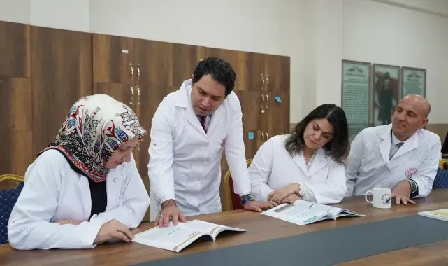MEB Öğretmen Önlüklerinin Standartlarını Belirledi