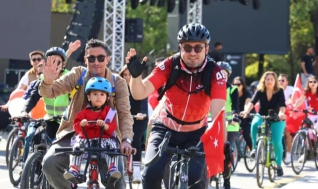 Muğla Menteşe’de pedallar 29 Ekim coşkusuyla döndü
