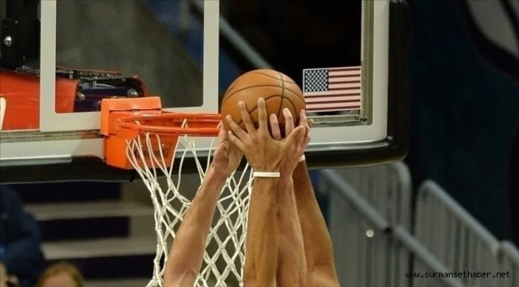 NBA'de play-off'a kalan ilk takım Phoenix Suns oldu