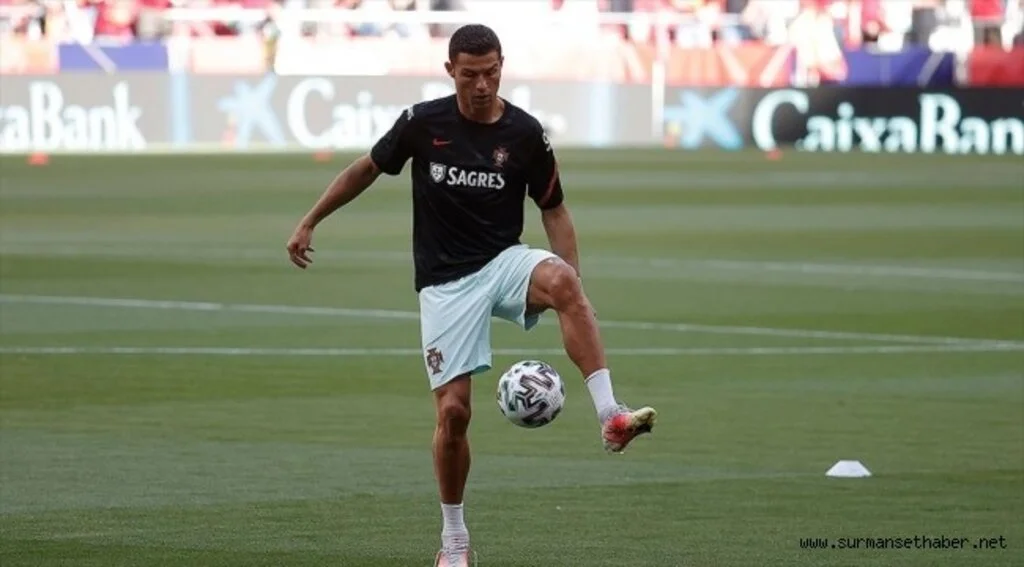 Ronaldo 800 gol barajını geçen ilk futbolcu oldu